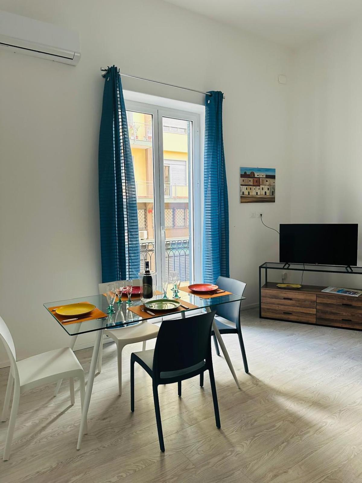 Casa Politeama Florio Apartment ปาแลร์โม ภายนอก รูปภาพ